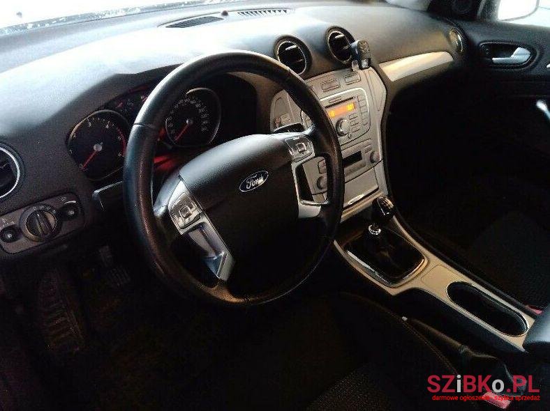 2010' Ford Mondeo photo #1