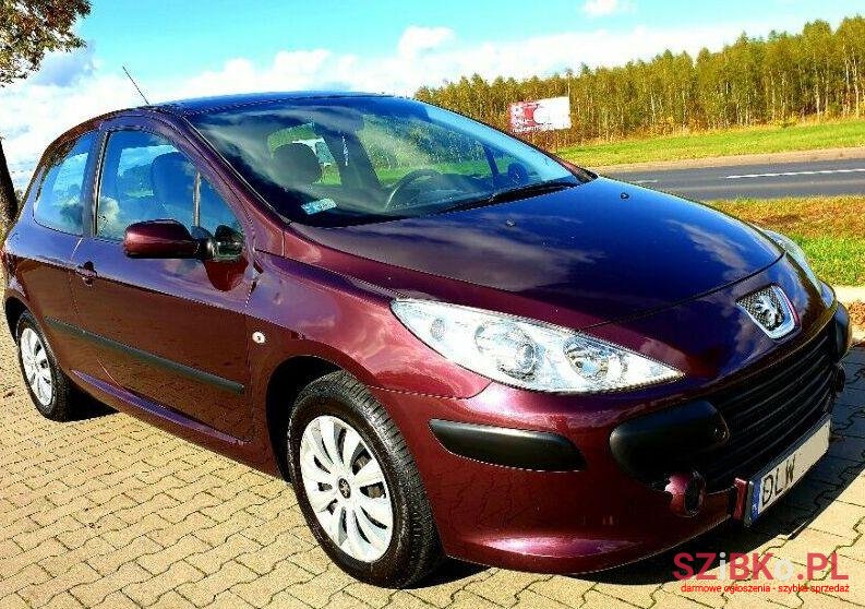 2005' Peugeot 307 photo #1