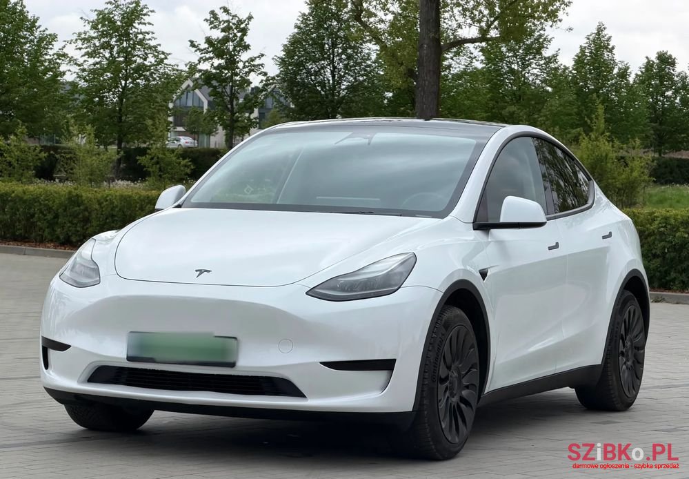 2024' Tesla Model Y photo #1