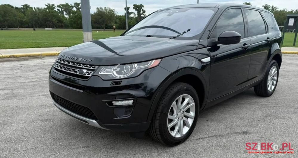 2018' Land Rover Discovery Sport photo #1