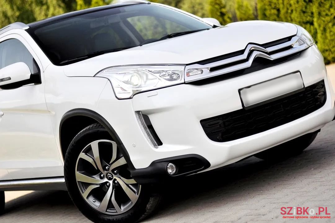 2016' Citroen C4 Aircross photo #3