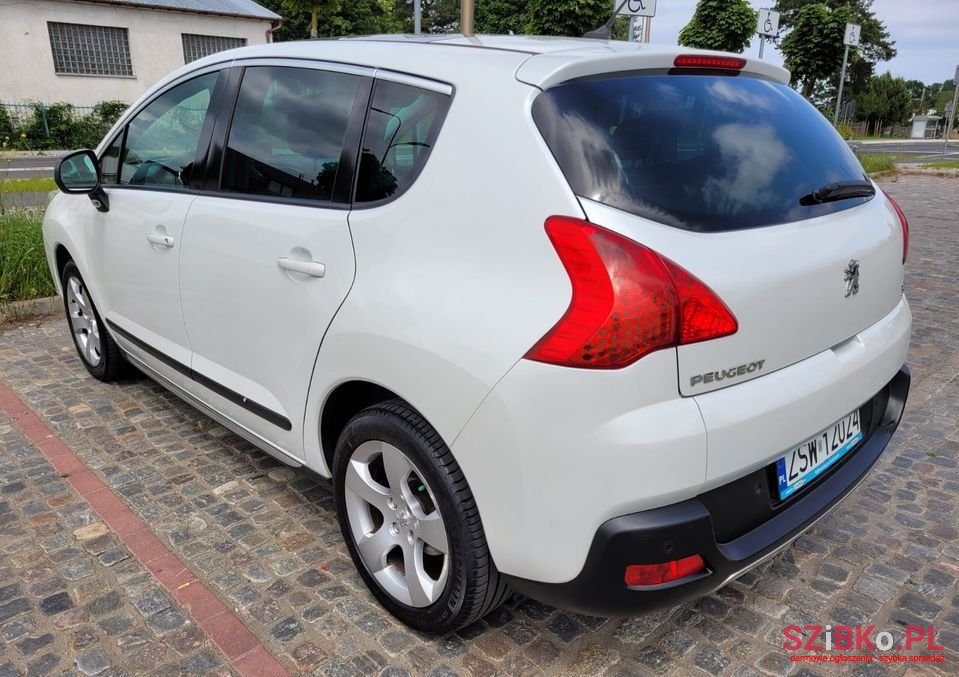 2012' Peugeot 3008 photo #3