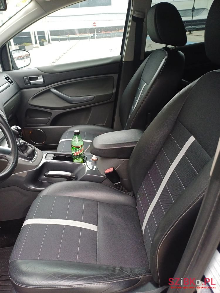 2011' Ford Kuga photo #6