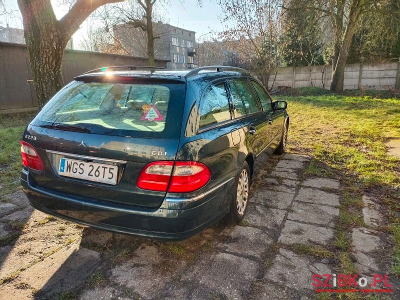 2005' Mercedes-Benz Klasa E photo #2