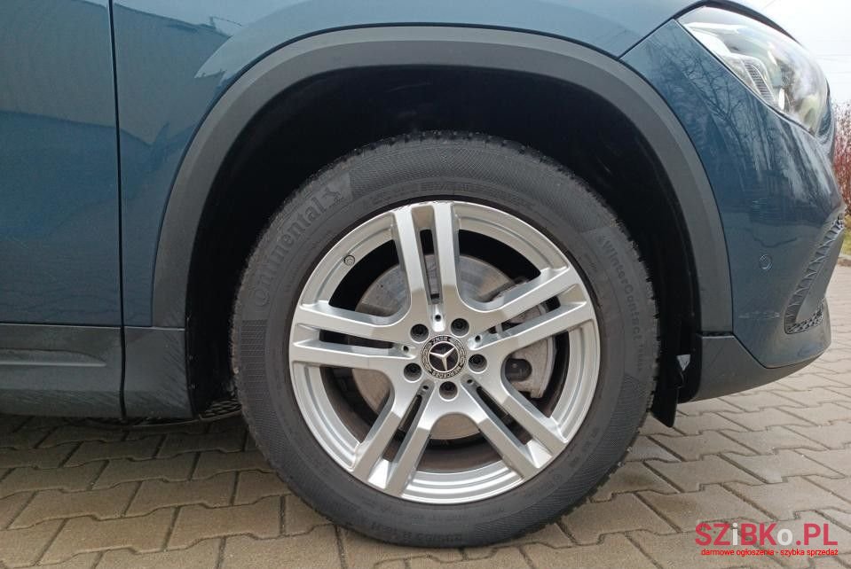 2020' Mercedes-Benz GLA photo #5