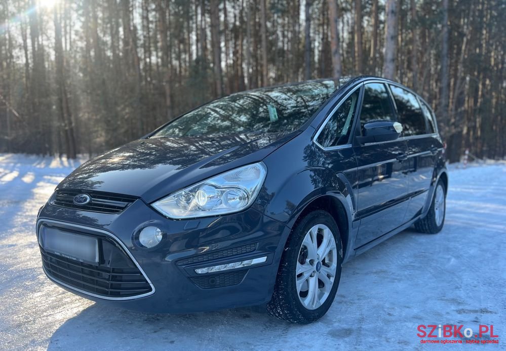 2011' Ford S-Max photo #1