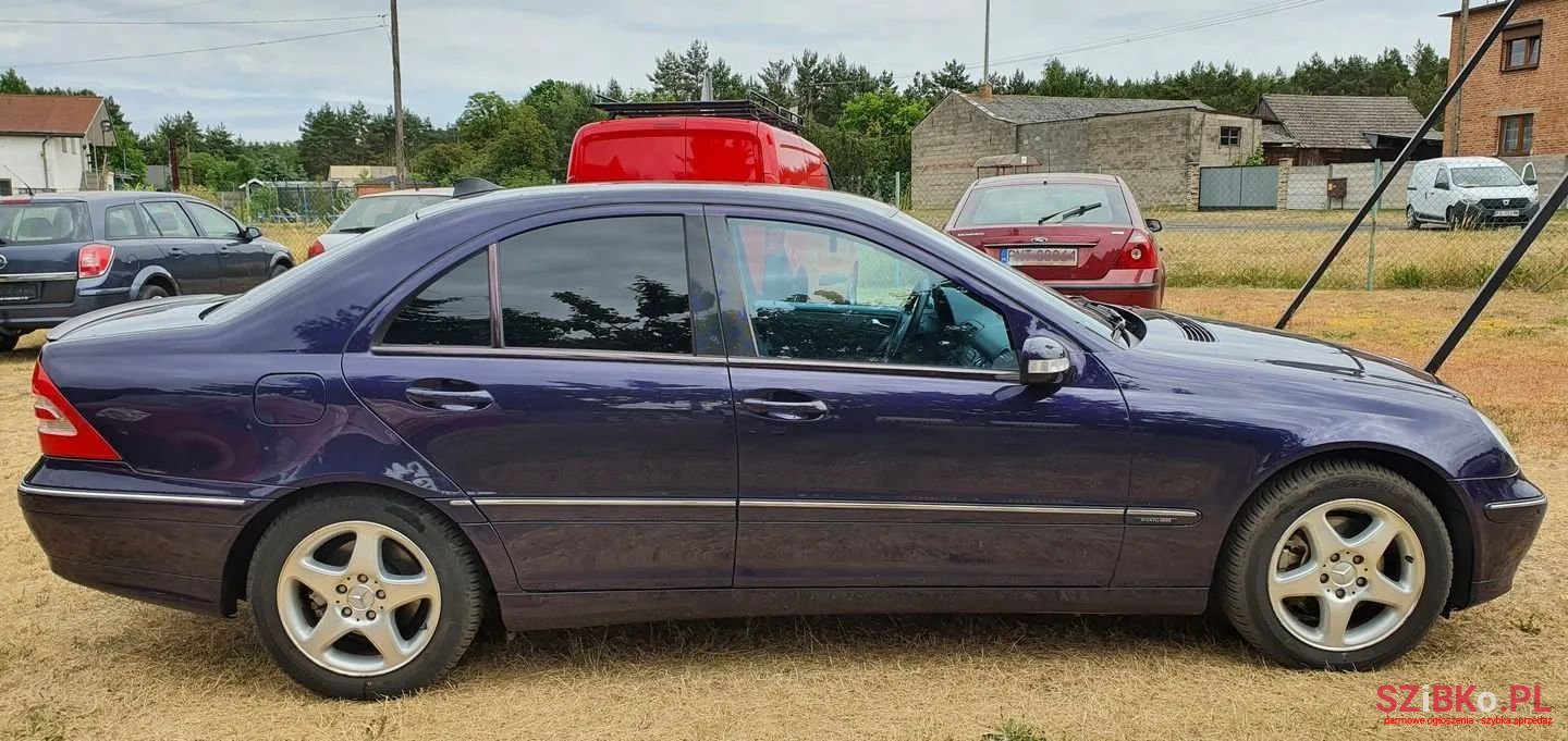 2002' Mercedes-Benz C-Class photo #4