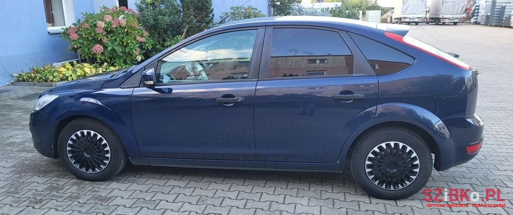 2011' Ford Focus photo #3