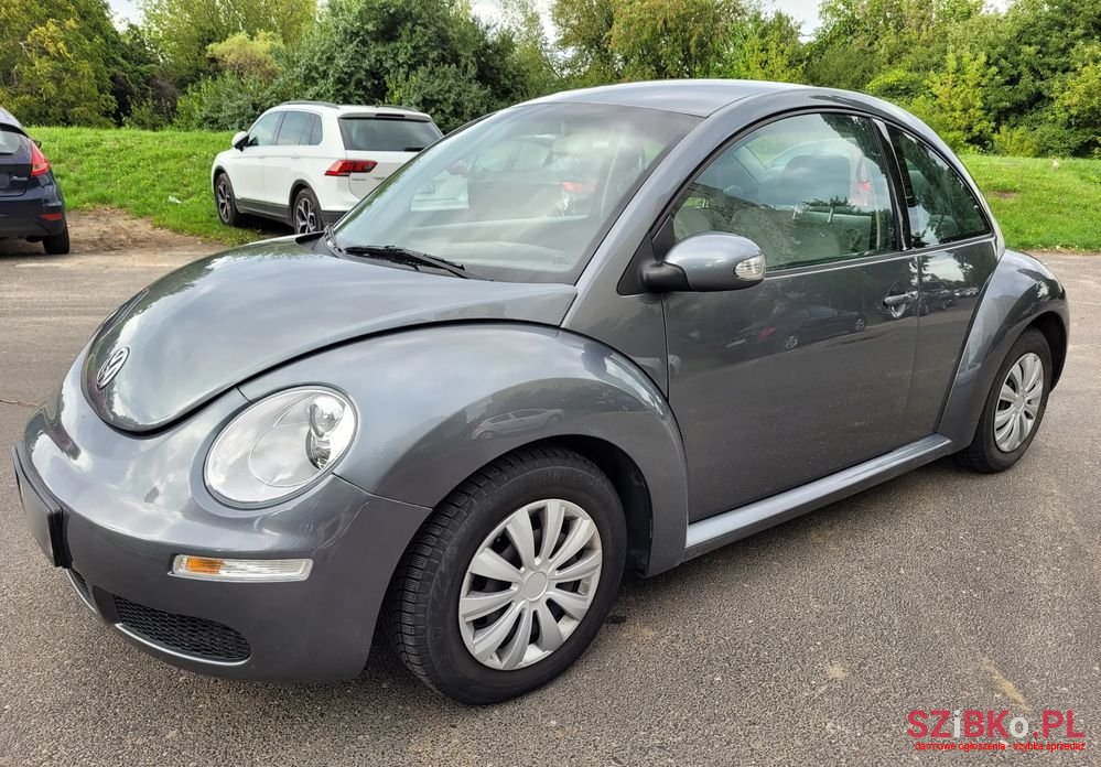 2006' Volkswagen New Beetle 1.4 photo #1