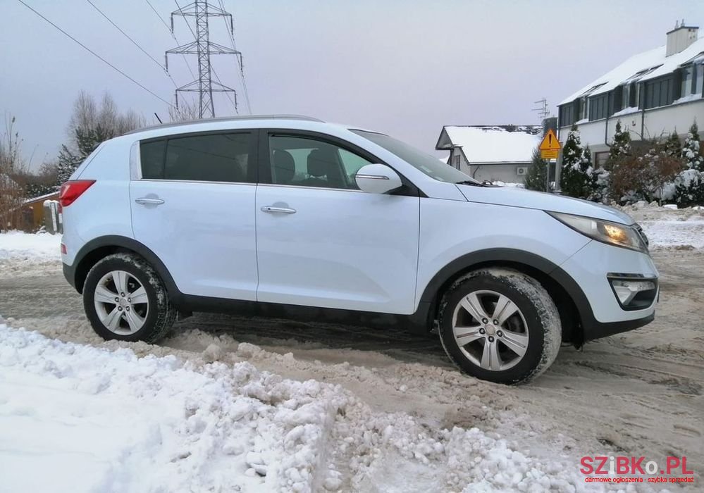 2011' Kia Sportage 1.7 Crdi S 2Wd photo #4