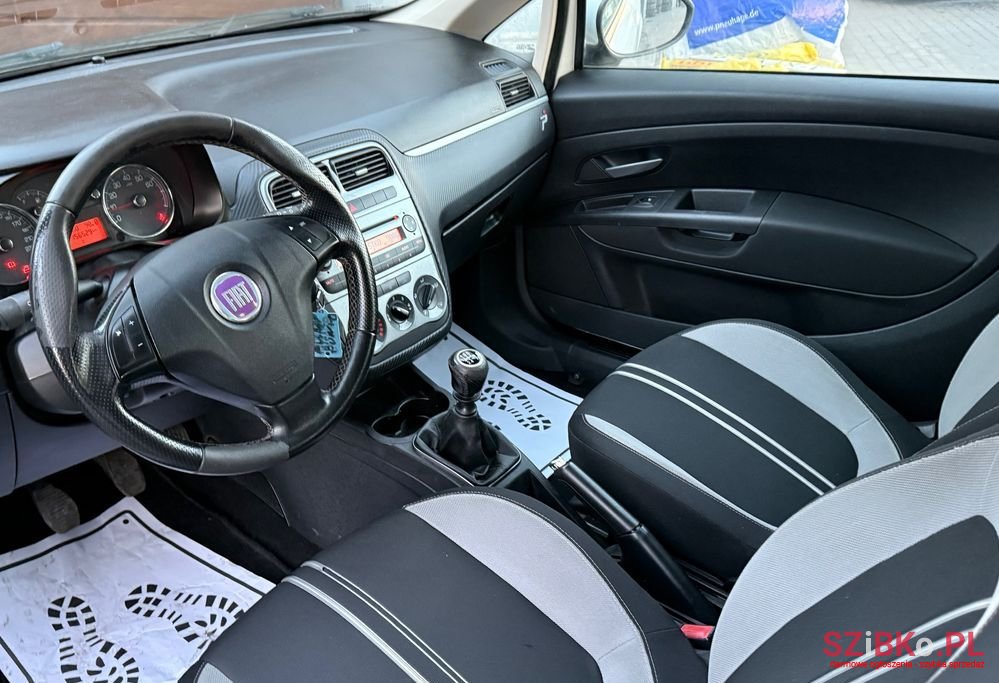 2009' Fiat Grande Punto photo #5