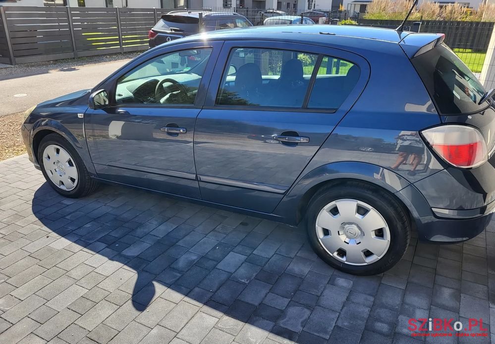 2006' Opel Astra 1.6 Cosmo photo #6