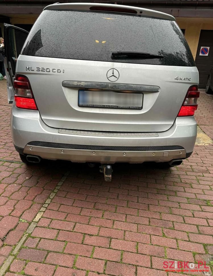 2008' Mercedes-Benz Ml 320 Cdi 4-Matic photo #4