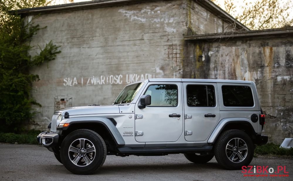 2023' Jeep Wrangler photo #4