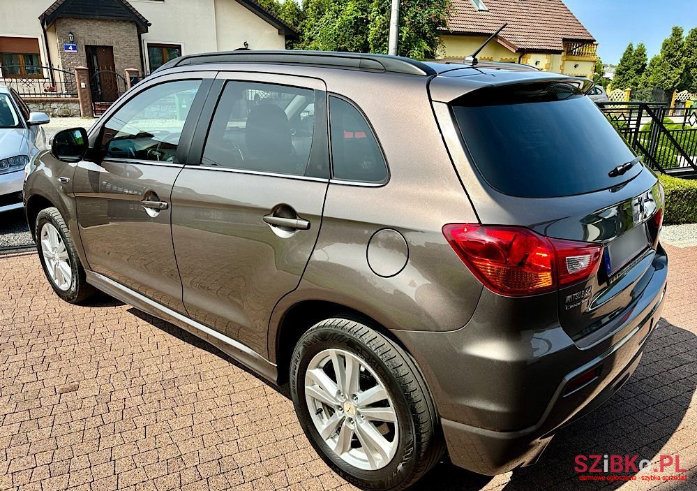 2010' Mitsubishi ASX photo #4