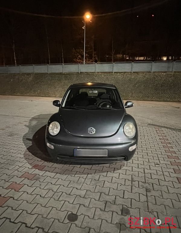 2003' Volkswagen New Beetle 1.4 photo #3