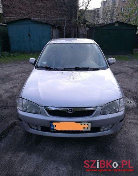 1999' Mazda 323 photo #2