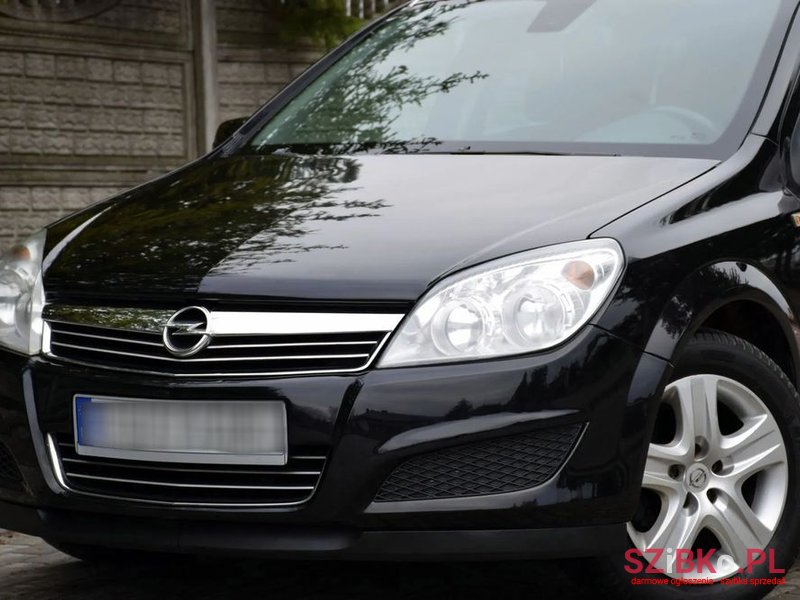 2009' Opel Astra Iii 1.6 Enjoy photo #1