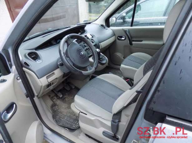 2004' Renault Scenic photo #2