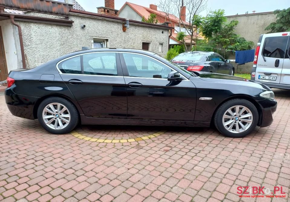 2011' BMW Seria 5 photo #4