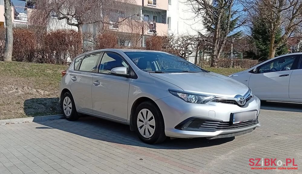 2018' Toyota Auris 1.6 Active photo #3