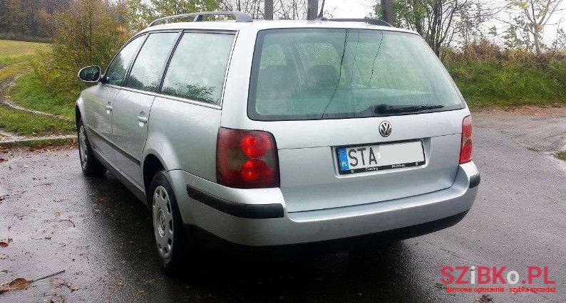 2005' Volkswagen Passat photo #2