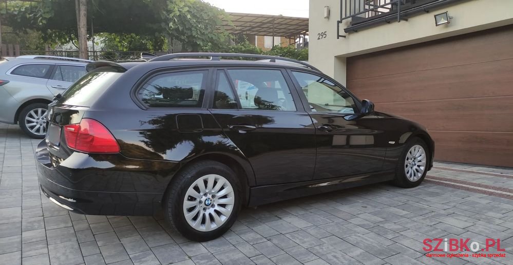 2008' BMW 3 Series 320D photo #4