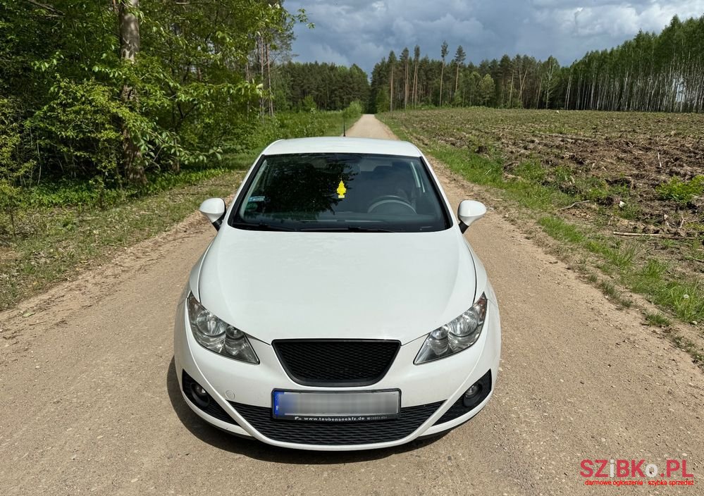 2008' SEAT Ibiza Sc 1.6 16V Sport photo #1