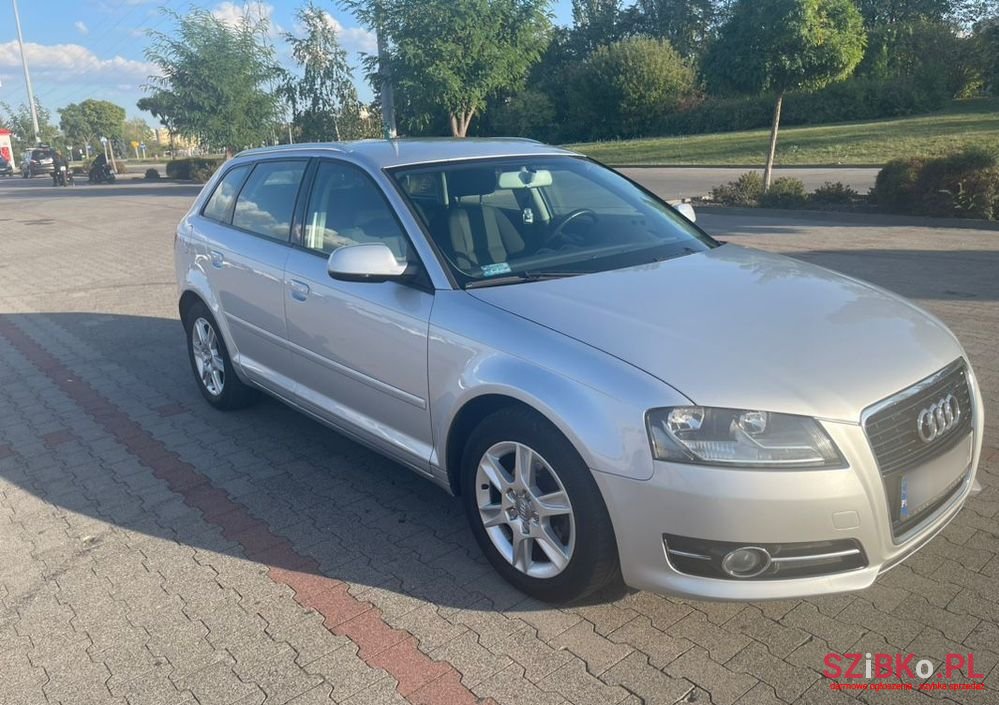 2012' Audi A3 photo #3