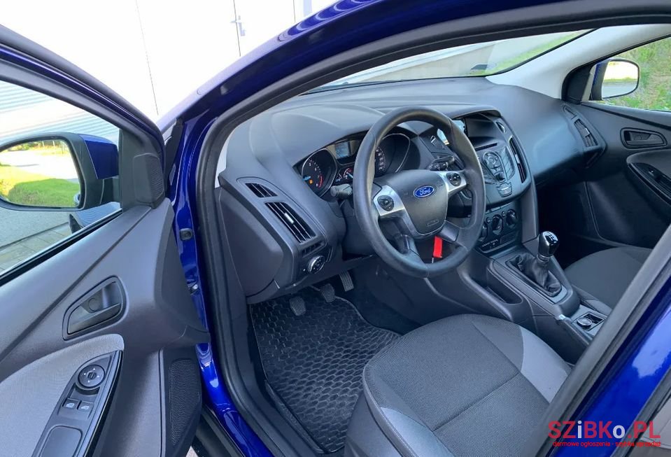 2014' Ford Focus photo #2