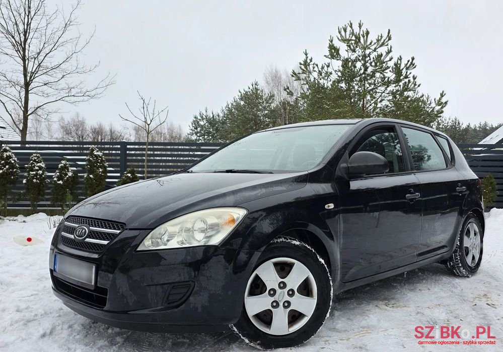 2007' Kia Ceed photo #2