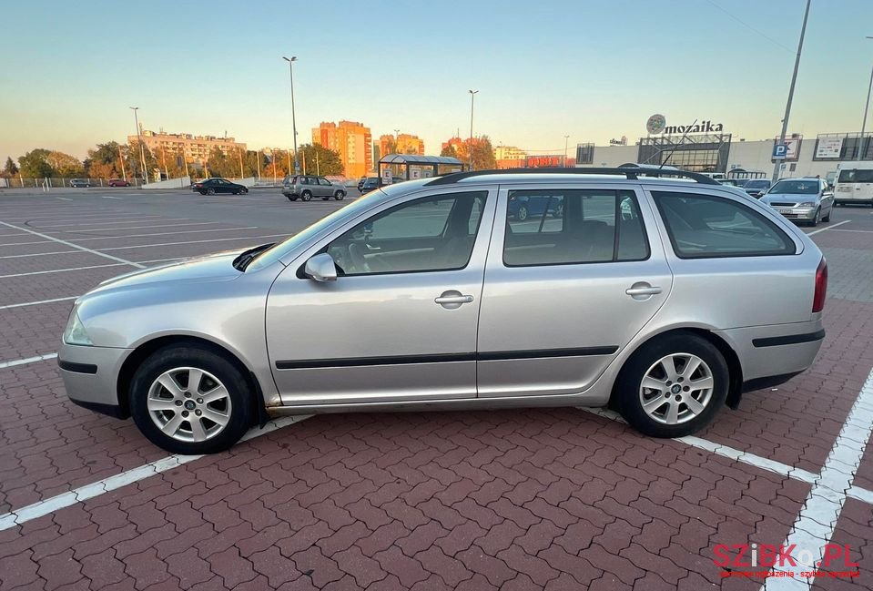 2006' Skoda Octavia photo #4