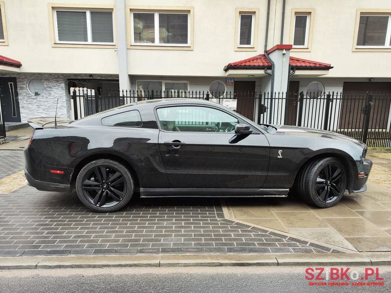 2011' Ford Mustang 3.7 V6 photo #5