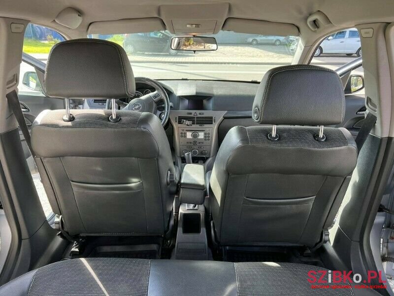 2005' Opel Astra photo #6