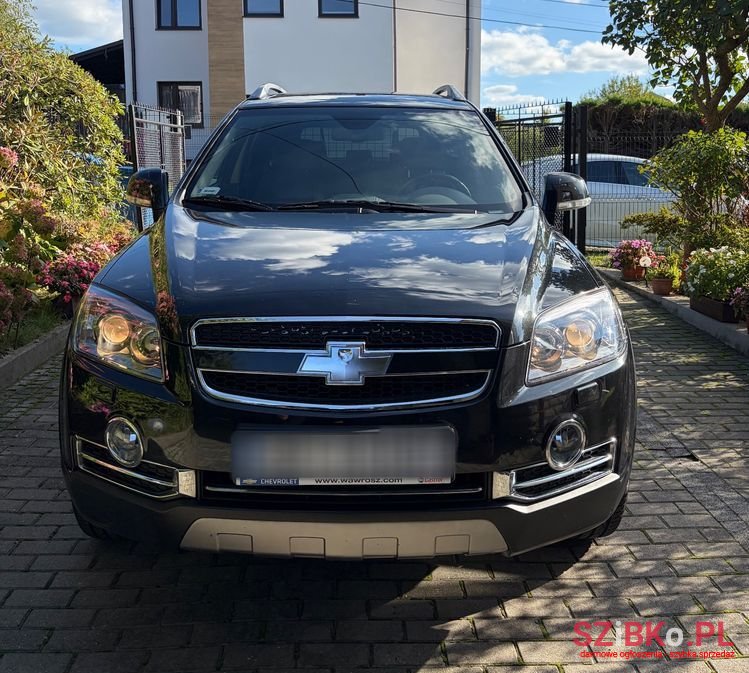 2009' Chevrolet Captiva 2.0 D Lt Sport photo #3