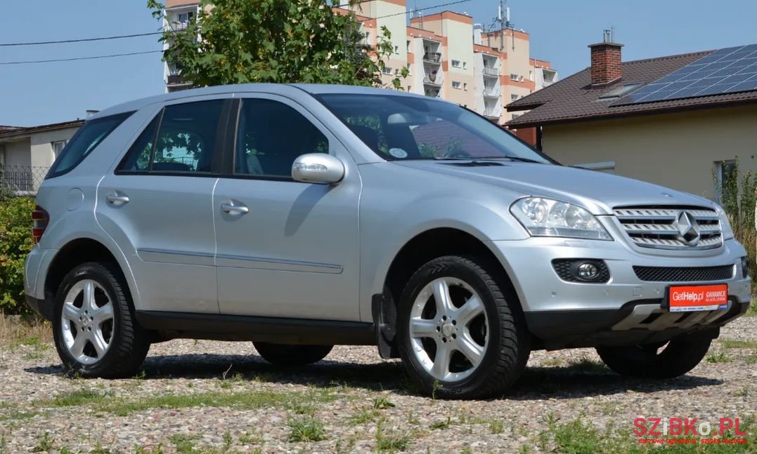 2008' Mercedes-Benz Ml photo #2