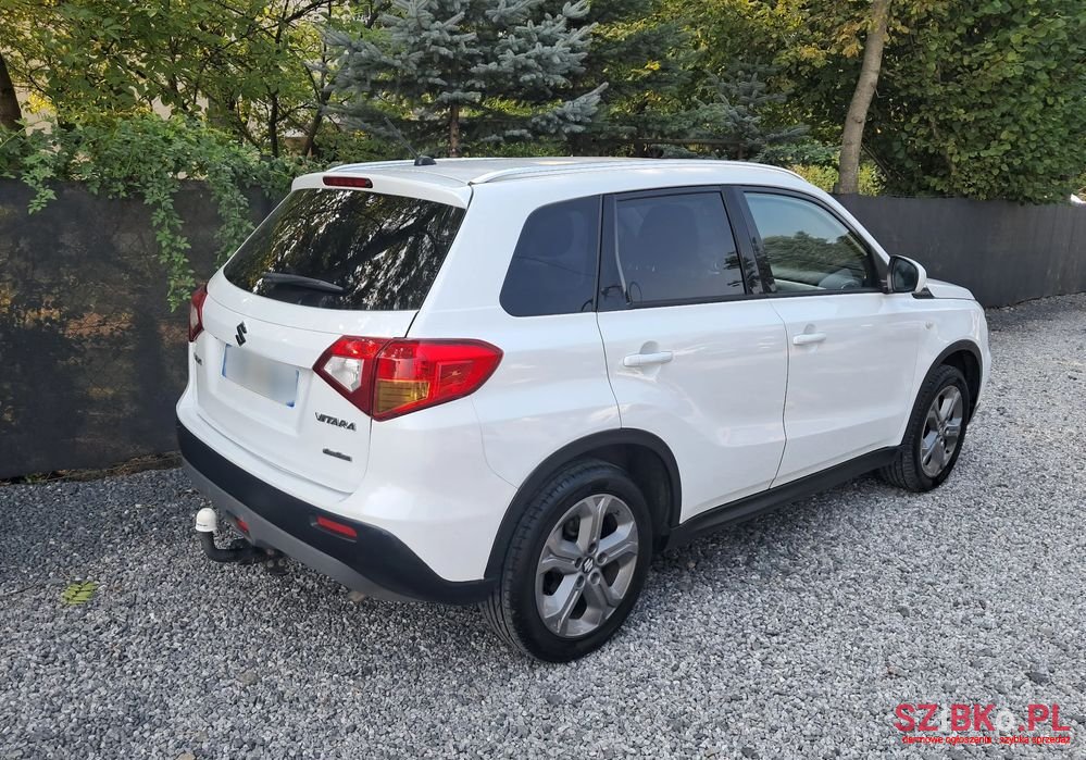 2015' Suzuki Vitara photo #3