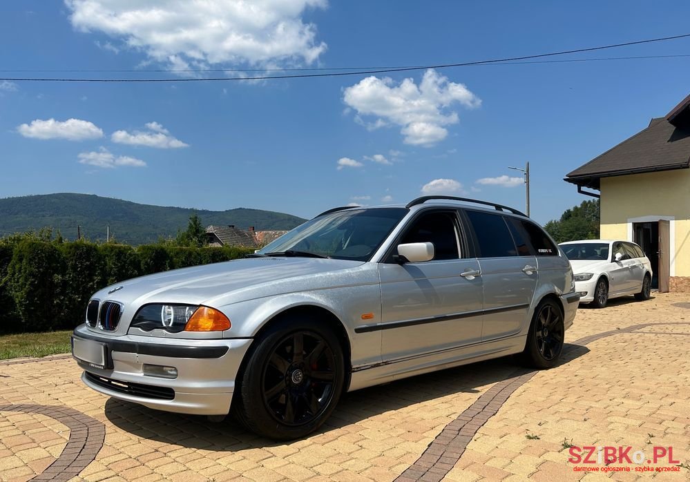 2001' BMW 3 Series 320I photo #2