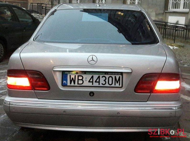 2000' Mercedes-Benz E-Class photo #1