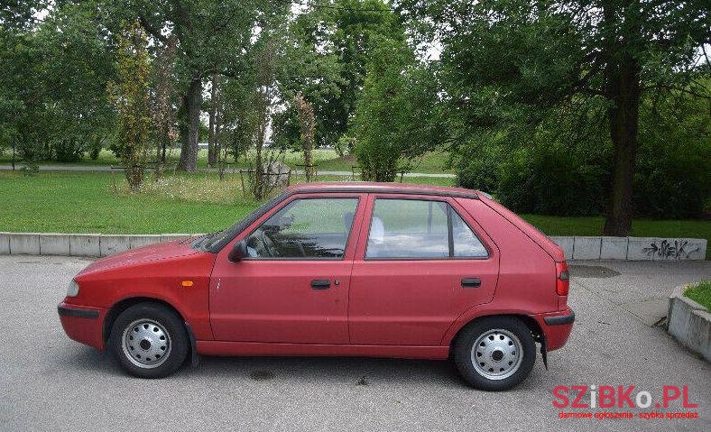 2000' Skoda Felicia photo #1