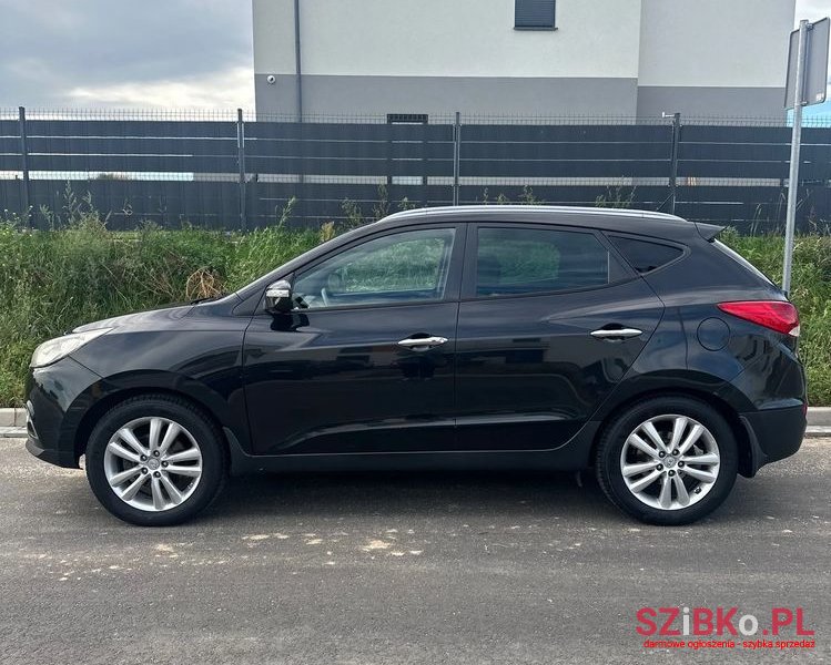 2010' Hyundai ix35 2.0 Crdi Premium photo #3