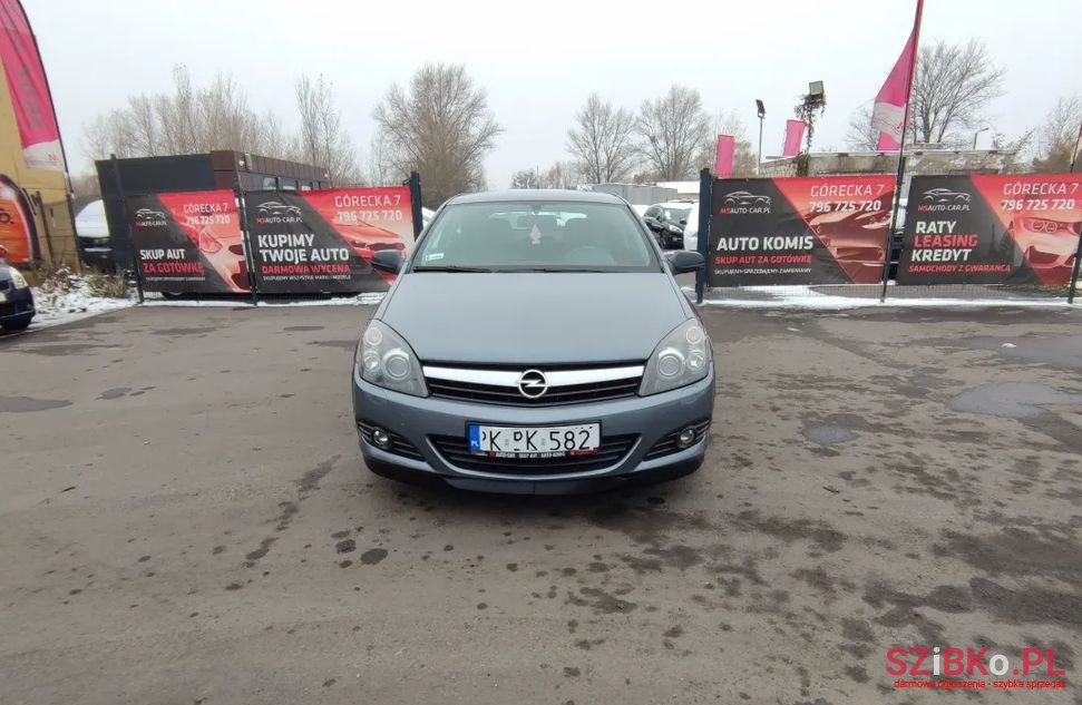2005' Opel Astra photo #1