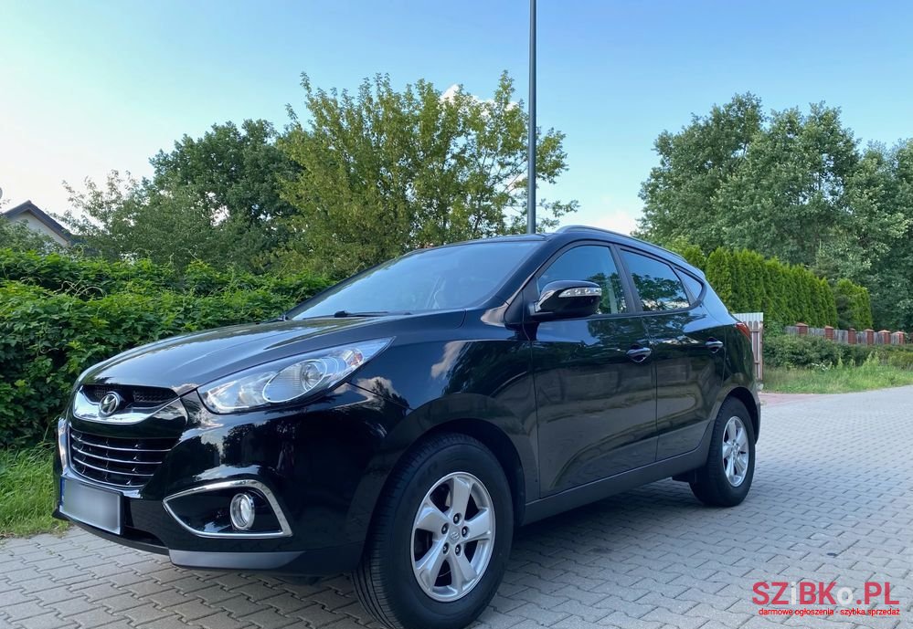 2011' Hyundai ix35 photo #2