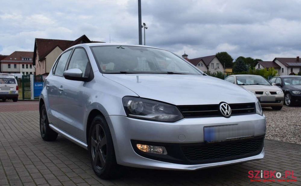 2010' Volkswagen Polo photo #3