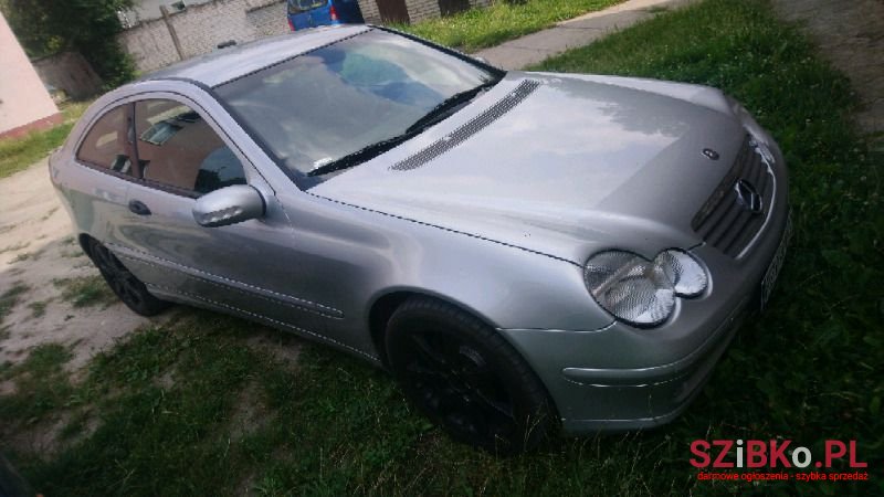2001' Mercedes-Benz Klasa C photo #1