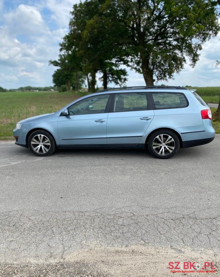 2006' Volkswagen Passat Variant photo #3