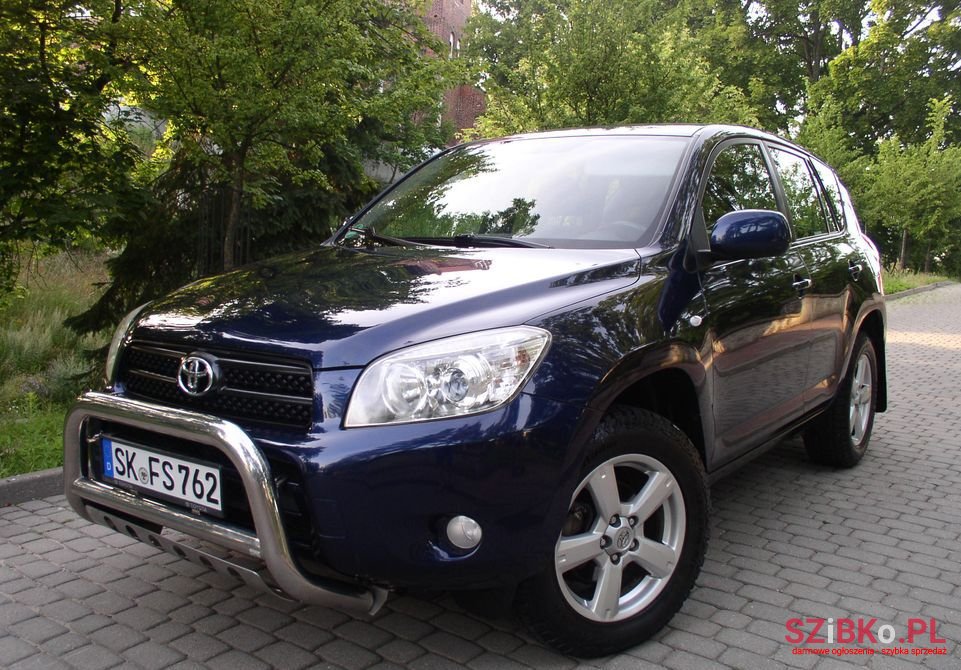 2007' Toyota RAV4 photo #1