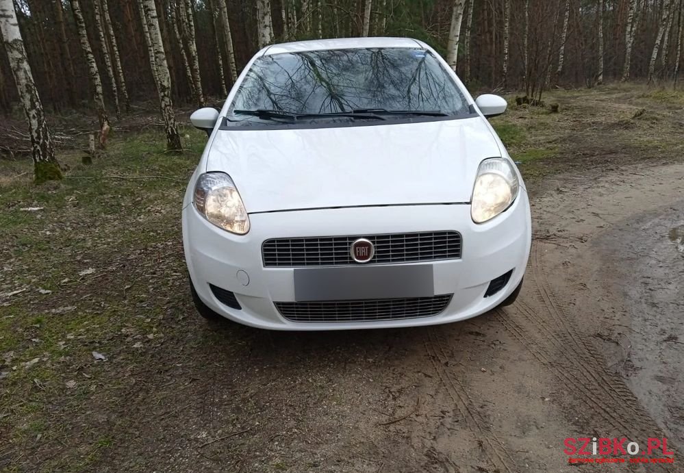 2009' Fiat Grande Punto Actual 1.2 8V Fresh photo #2