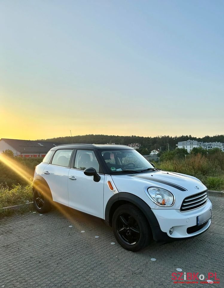 2011' MINI Countryman Cooper photo #2