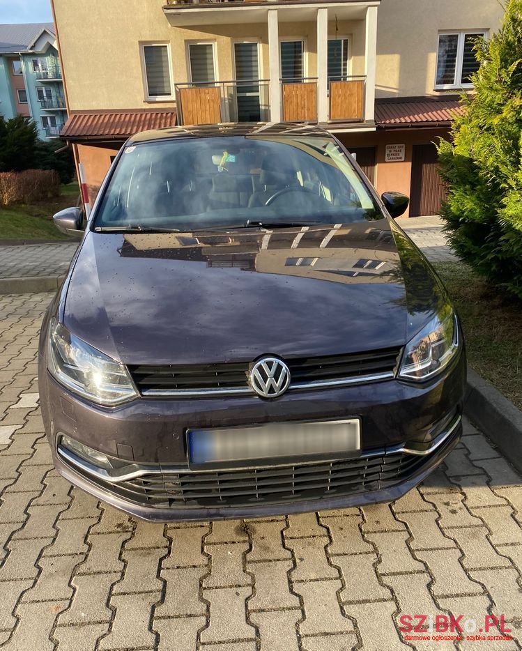2016' Volkswagen Polo photo #1
